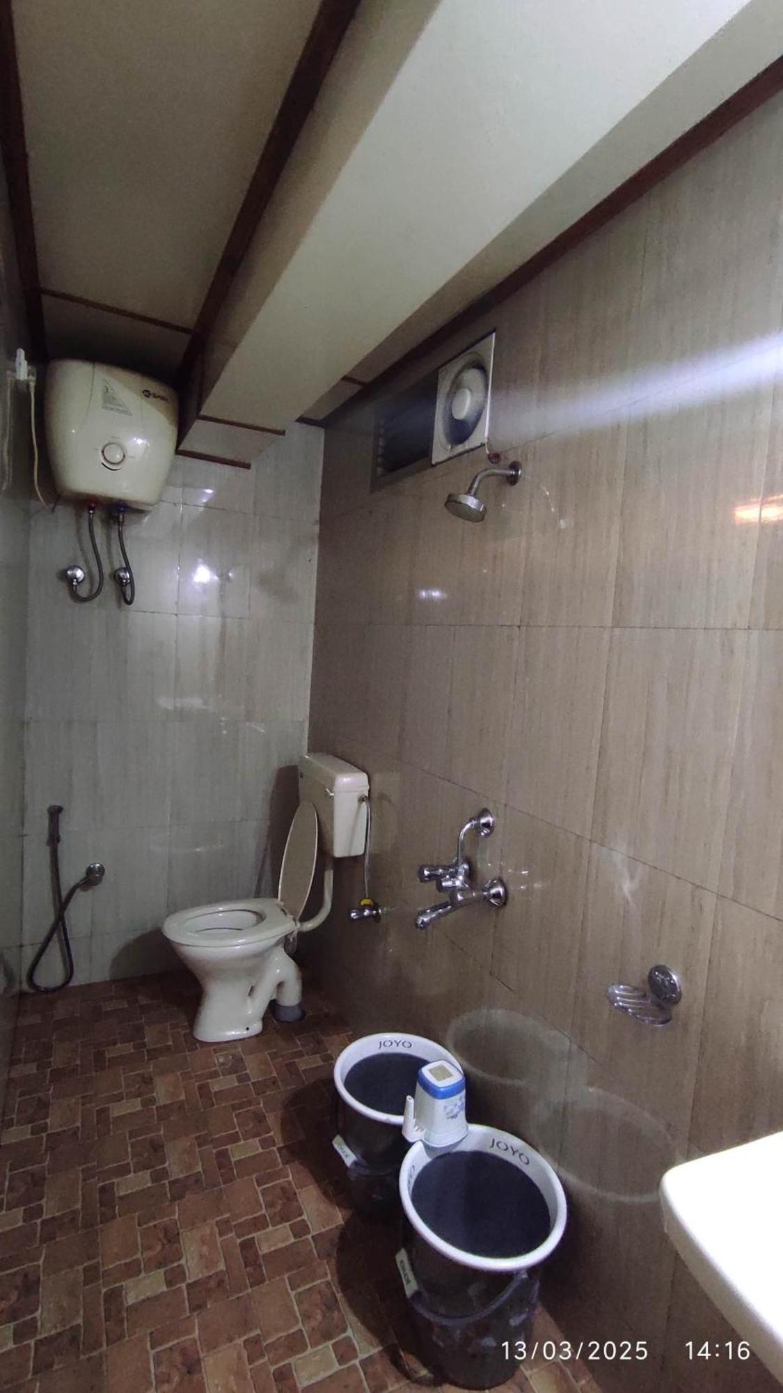 Baba Tourist Lodge Shillong Kültér fotó