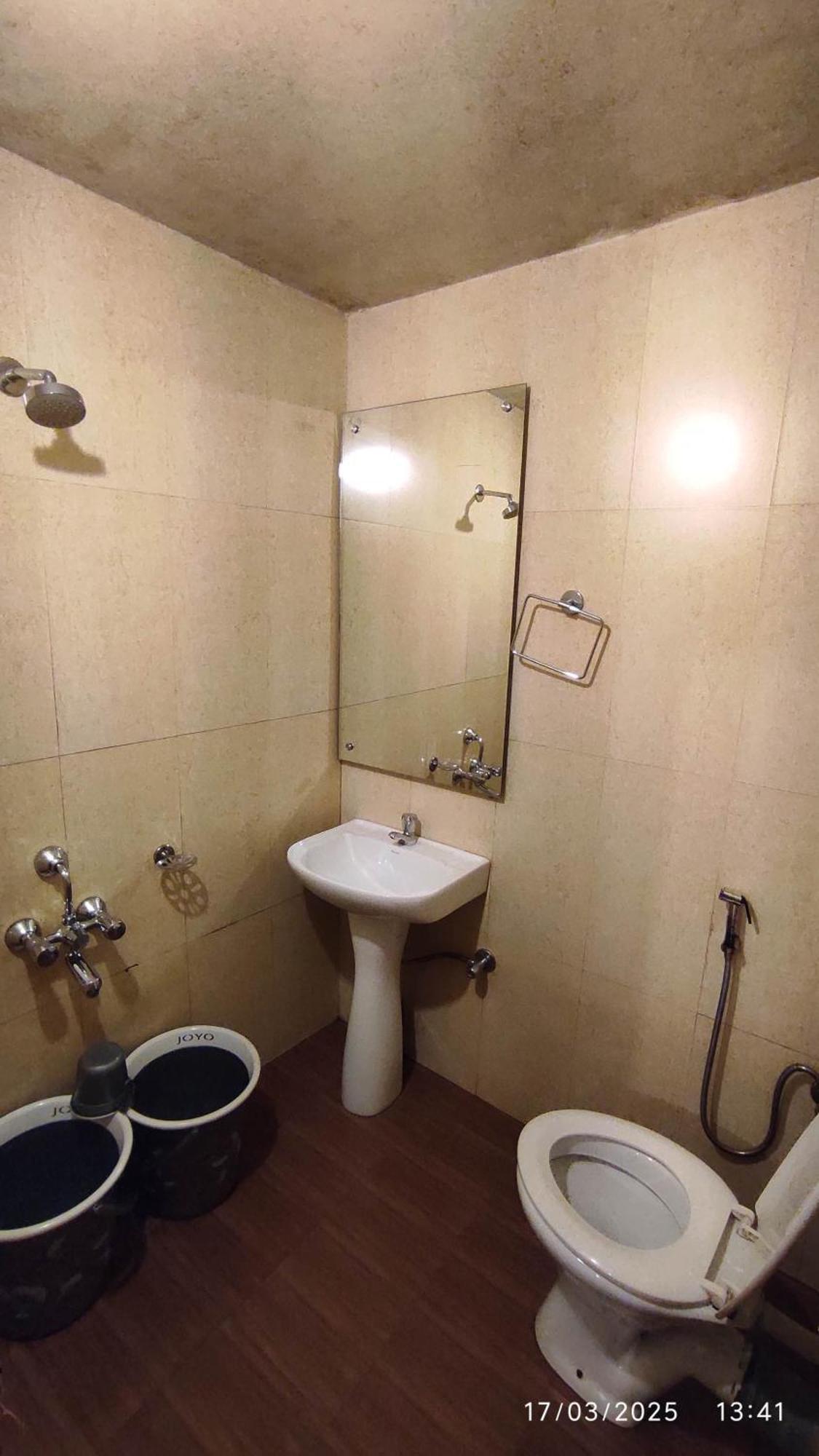 Baba Tourist Lodge Shillong Kültér fotó