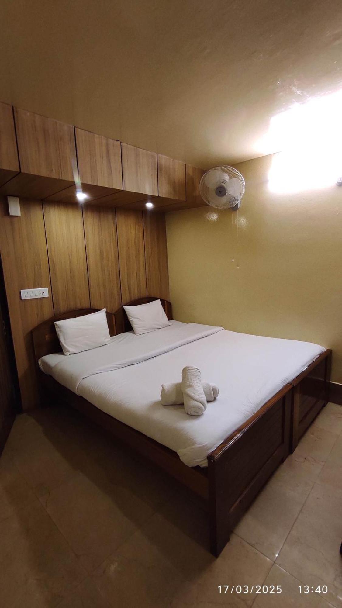 Baba Tourist Lodge Shillong Kültér fotó