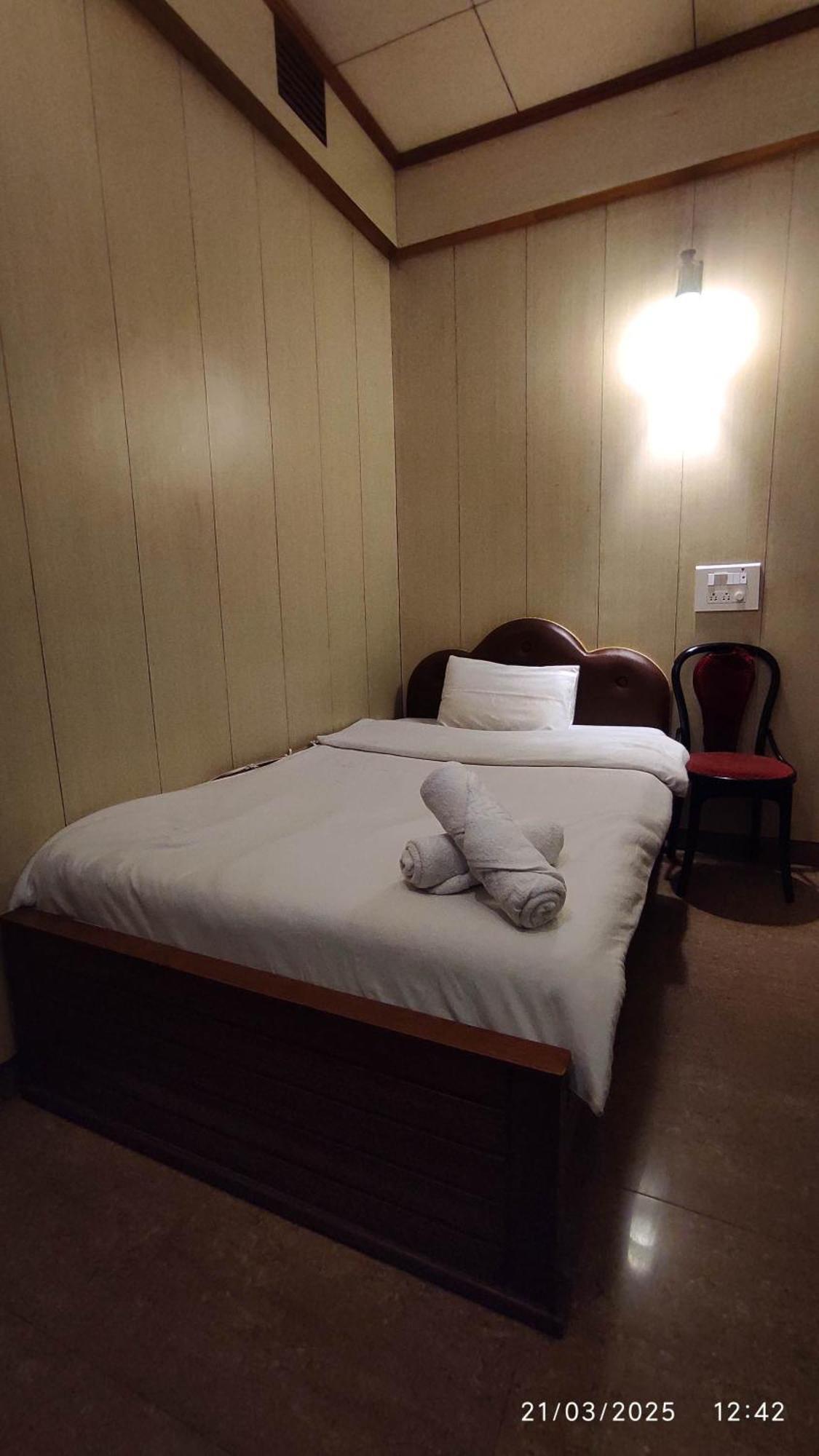 Baba Tourist Lodge Shillong Kültér fotó